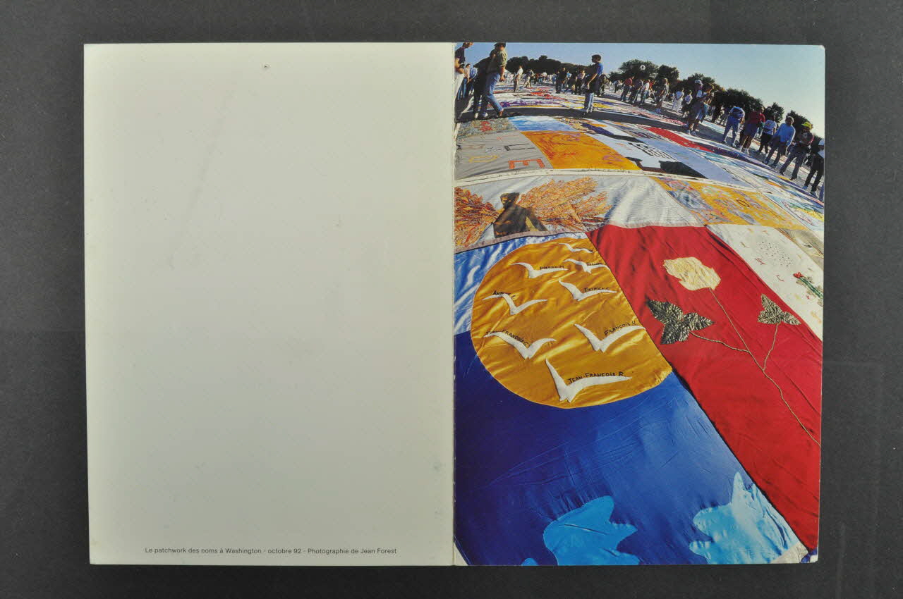 Le Patchwork Des Noms carte postale Le patchwork des noms à Washington octobre 92 France 1993 2002.109.10 Photo Mucem