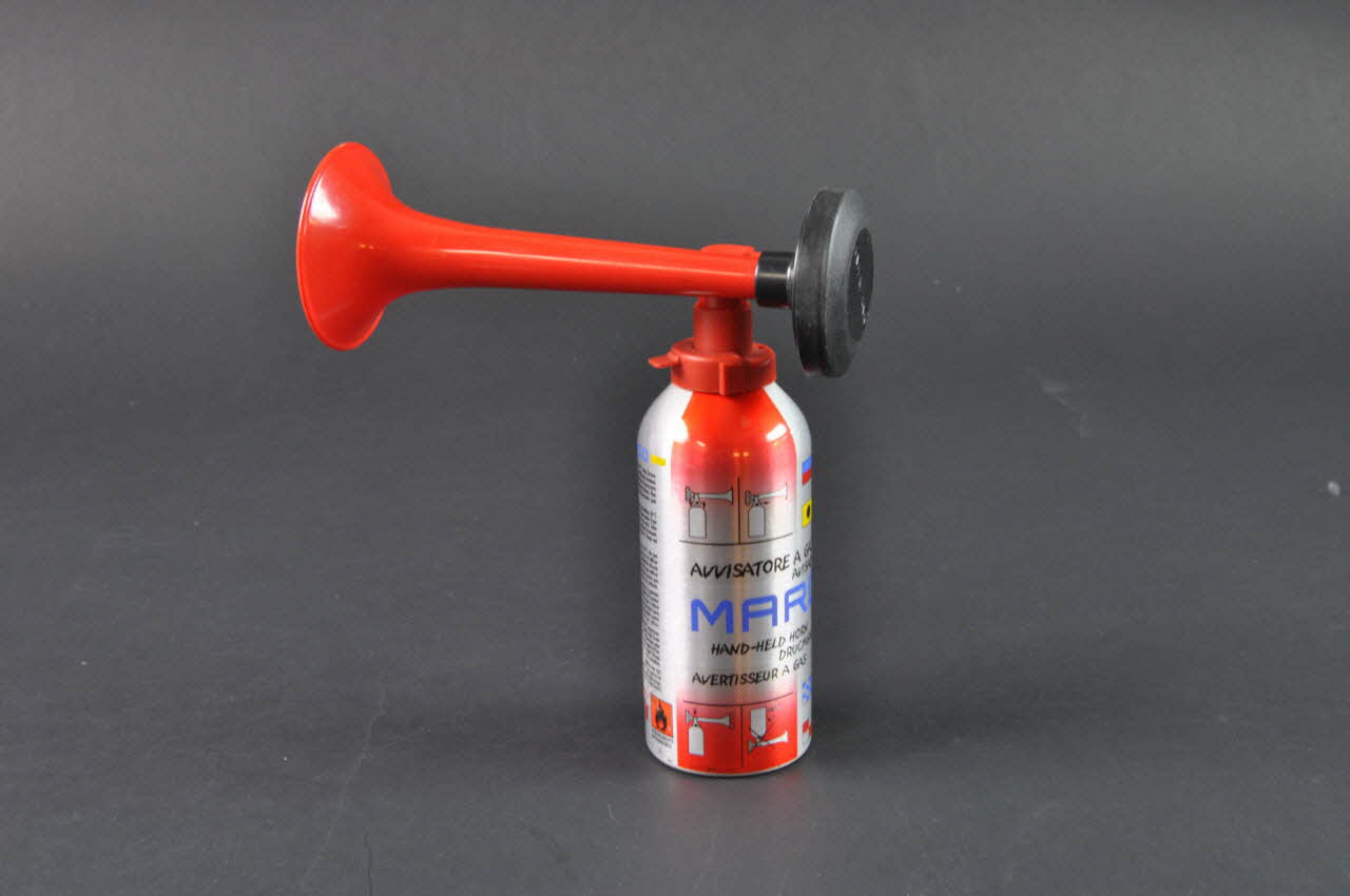 Act Up-Paris Corne de brume Île-de-France, France 2002/4/26 2002.110.103 Photo Mucem