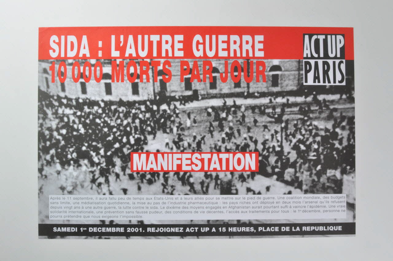 Act Up-Paris affiche "Sida : l'autre guerre...10 000 morts par jour" Île-de-France, France 2001 2002.110.2 Photo Mucem