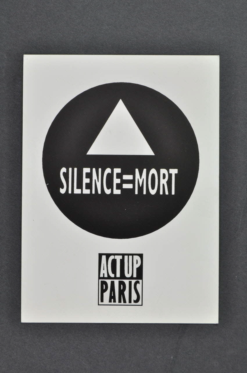 Act Up-Paris carte postale "Silence = Mort" ... Monsieur le Président de la République ... / Décrétez l'état d'urgence !" Île-de-France, France 1994 2002.110.23 Photo Mucem