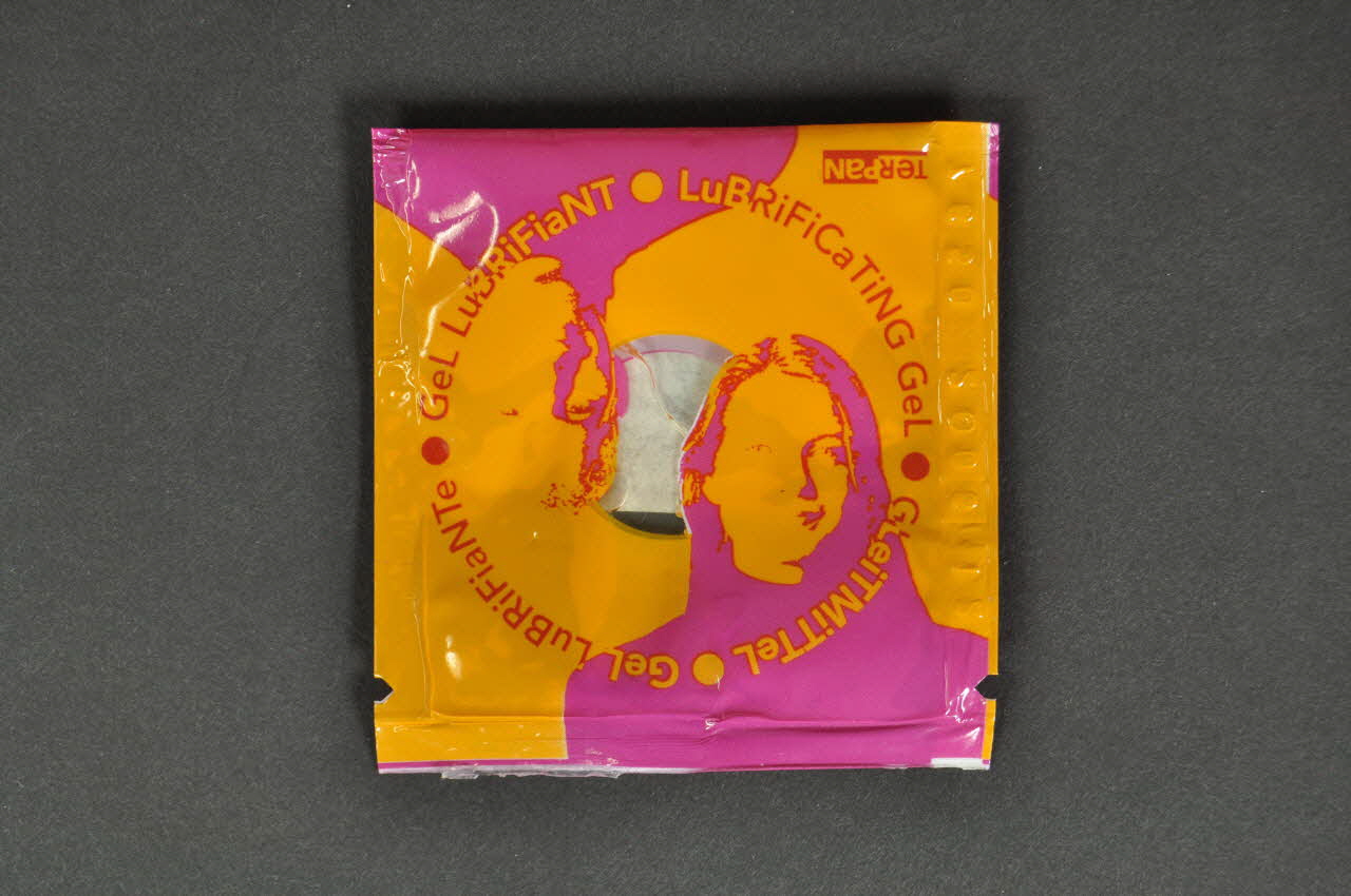 Terpan Enveloppe de gel lubrifiant France 2002 2002.110.34 Photo Mucem