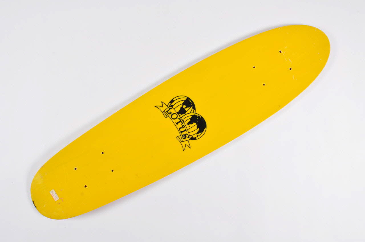 Lotus planche de skateboard Etats-Unis 1975-1979 2000.29.139 Photo Mucem