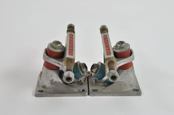 Rebound essieu de skateboard Etats-Unis 1975-1979 2000.29.25.1-2  Photo Mucem