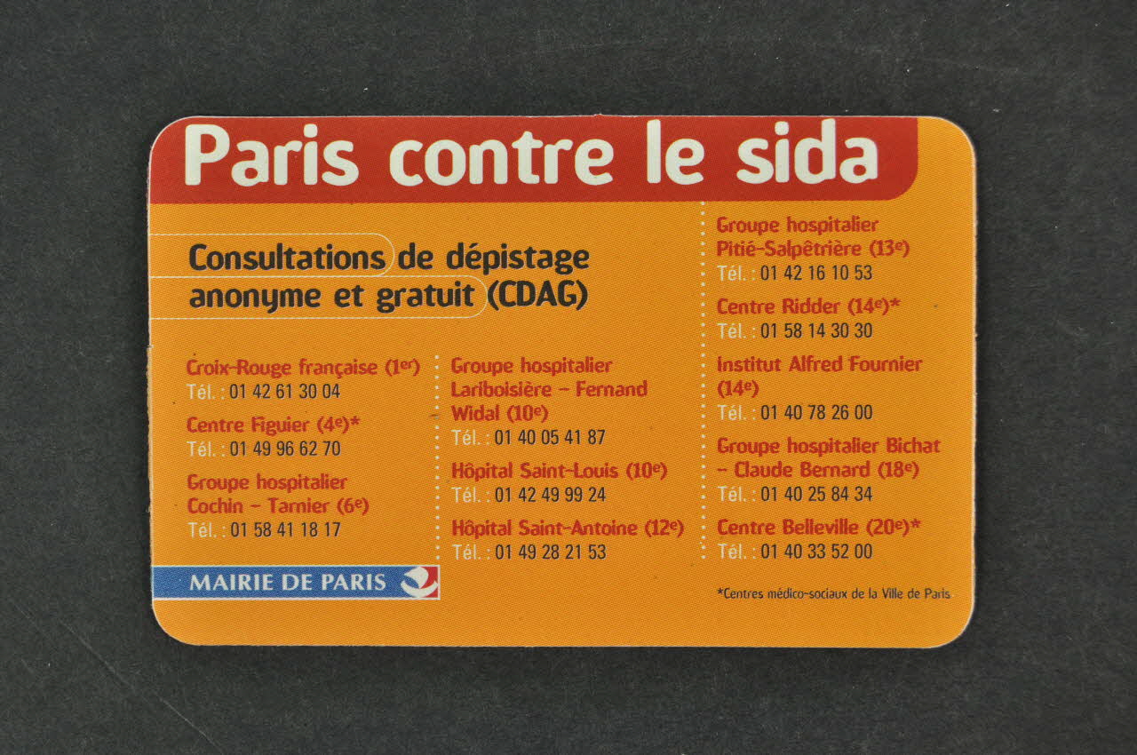 carte Paris contre le sida (carte orange) / Consultations  de dépistage anonyme et gratuit / Prévention et information 2002.112.106 Photo Mucem
