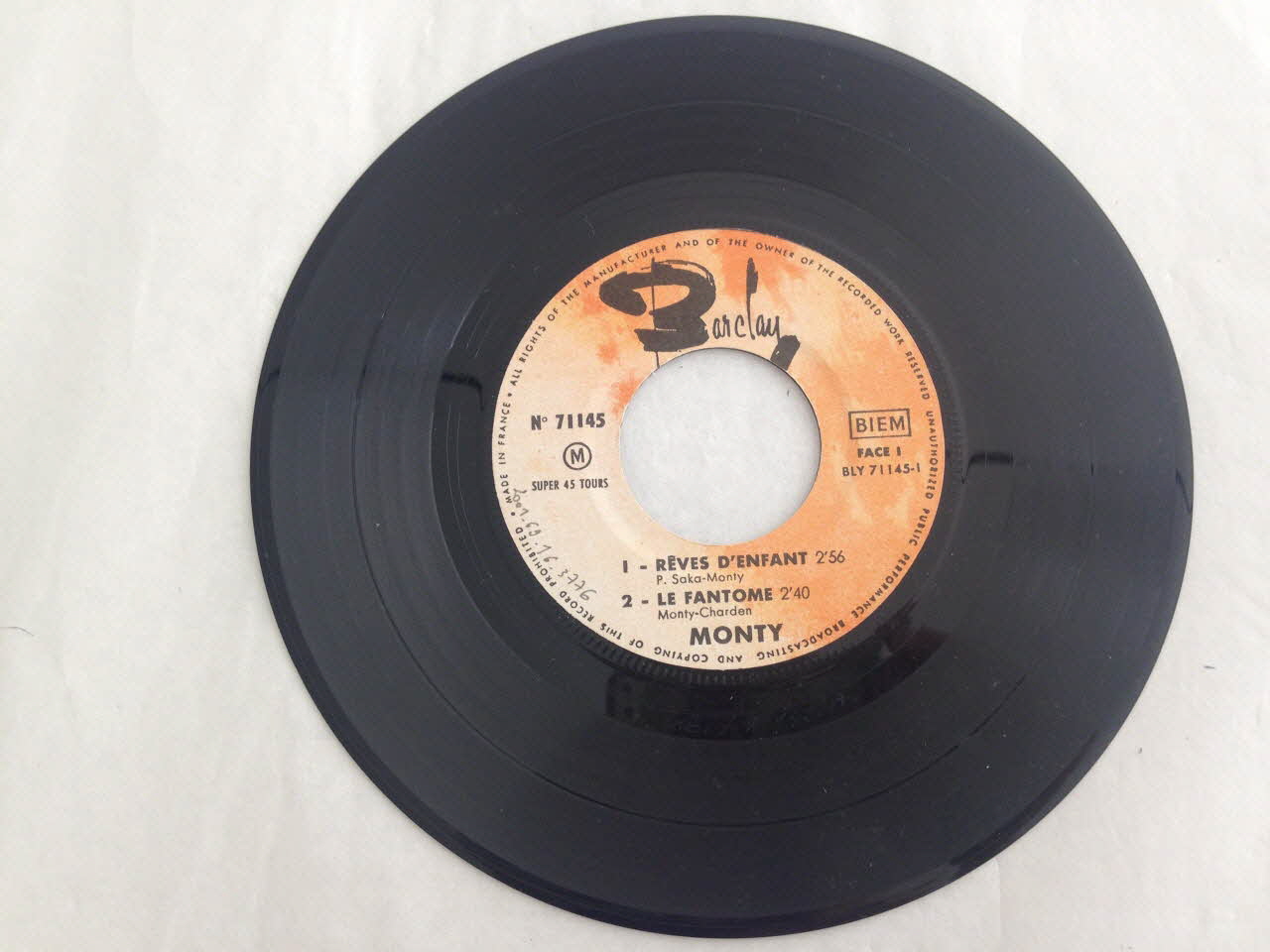 disque 45 tours Histoire d'amour 2001.69.16.3776 Photo Mucem