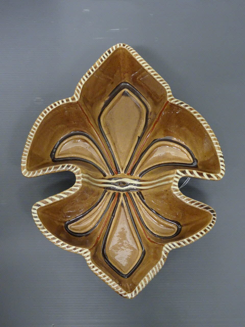 Ignace Friedmann moule à gâteau Alsace, France 1985 1985.58.2 Photo Mucem