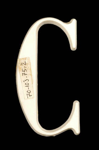 LETTRES D'ENSEIGNE 1970.103.75.2 Photo