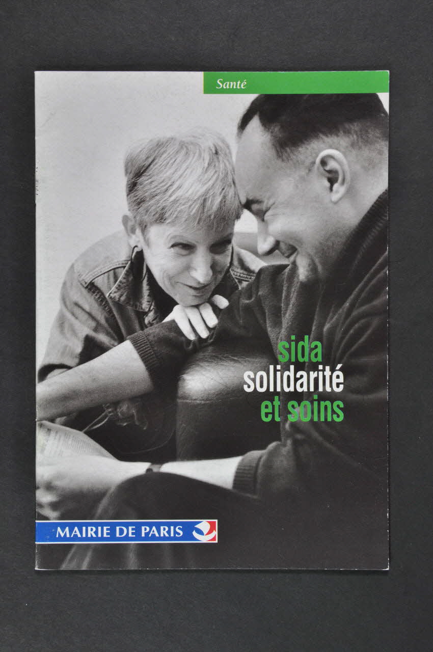 Bertrand Delanoë BROCHURE "Sida solidarité et soins" (1998) Île-de-France, France 1998/12 2002.112.33 Photo Mucem