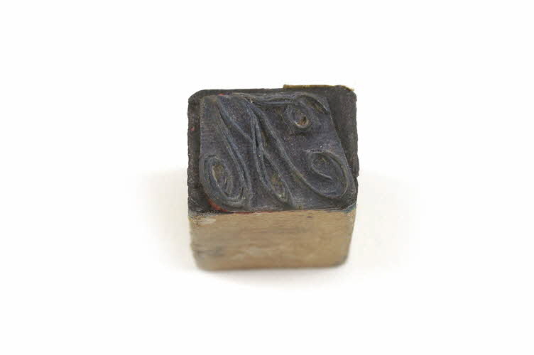 MATERIEL DE BRODEUSE 1978.63.77 Photo