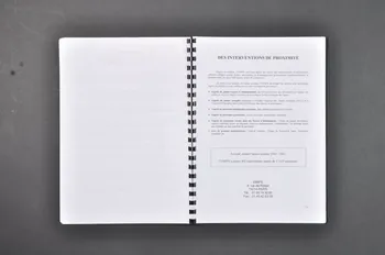 Bertrand Delanoë BROCHURE "Paris contre le sida" (2001) Île-de-France, France 2001/11 2002.112.35 Photo Mucem