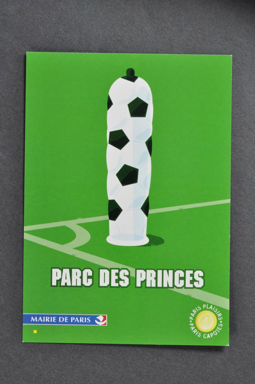 Bertrand Delanoë carte postale "Parc des princes" /  "Paris Plaisirs, Paris Capotes" Île-de-France, France 2002 2002.112.40 Photo Mucem