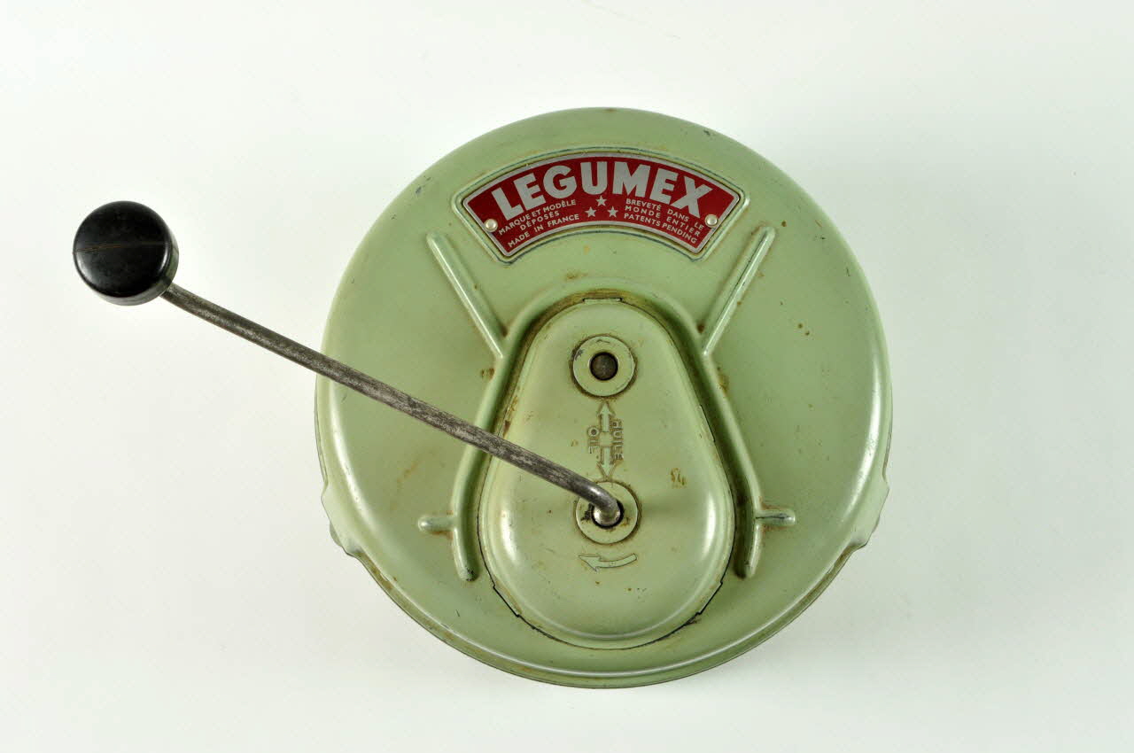 Moulin-Légumes; robot ménager Legumex France 1950-1960 2000.51.50 1-2 Photo Mucem