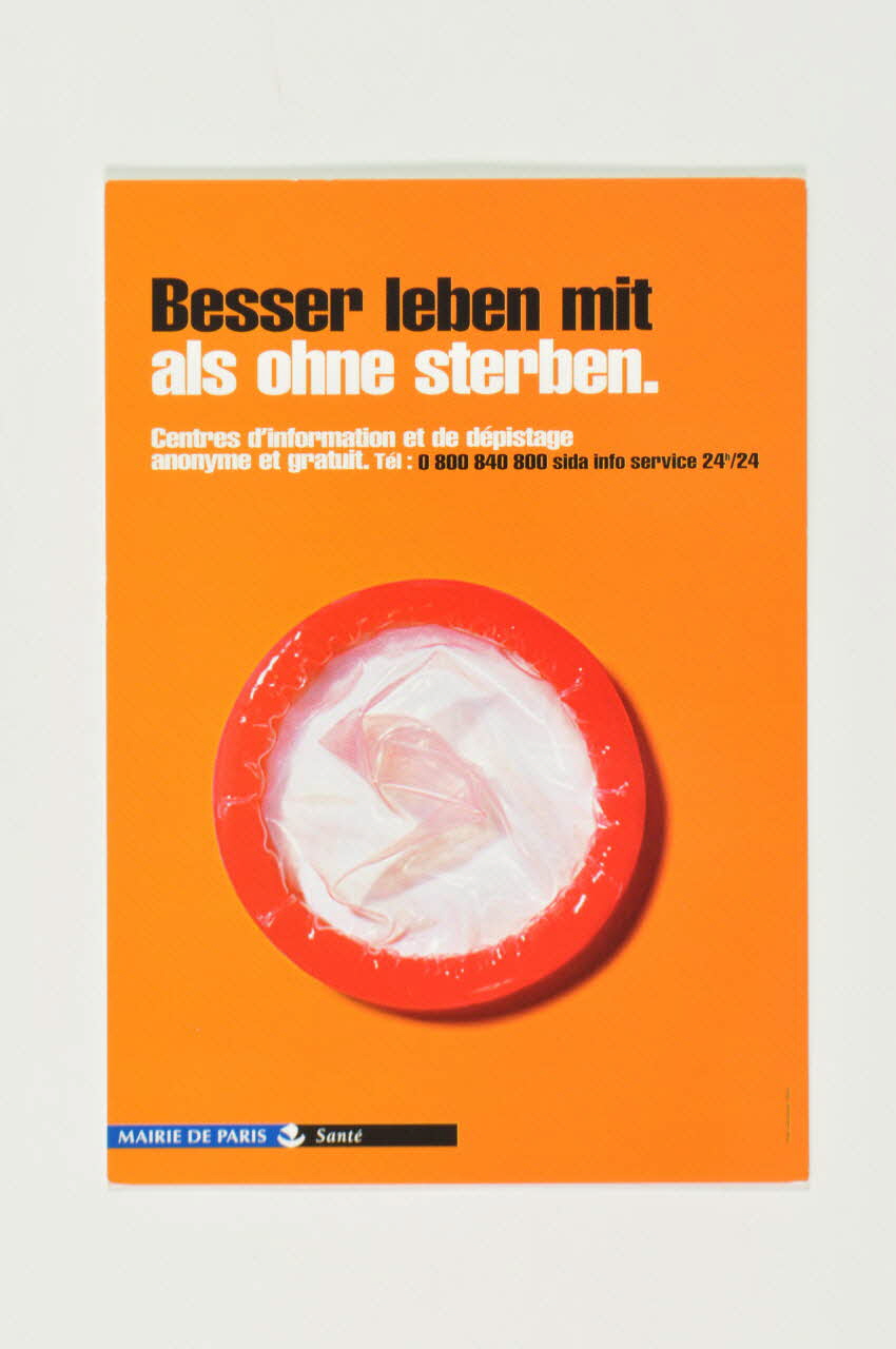 Bertrand Delanoë carte postale "Besser leben mit als ohne sterben" (Mieux vaut vivre avec que mourir sans) France 1998 2002.112.59  Photo Mucem