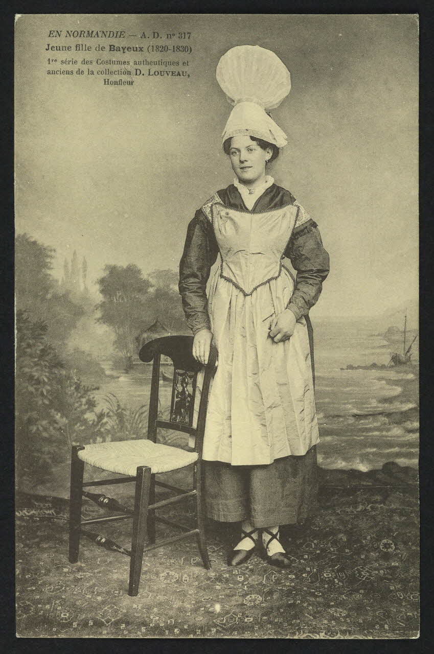 carte postale JEUNE FILLE DE BAYEUX (1820-1830), COLLECTION LOUVE 4P518 Photo