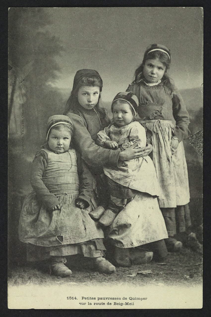 carte postale PETITES PAUVRESSES DE QUIMPER SUR LA ROUTE DE BEIG 4P574 Photo