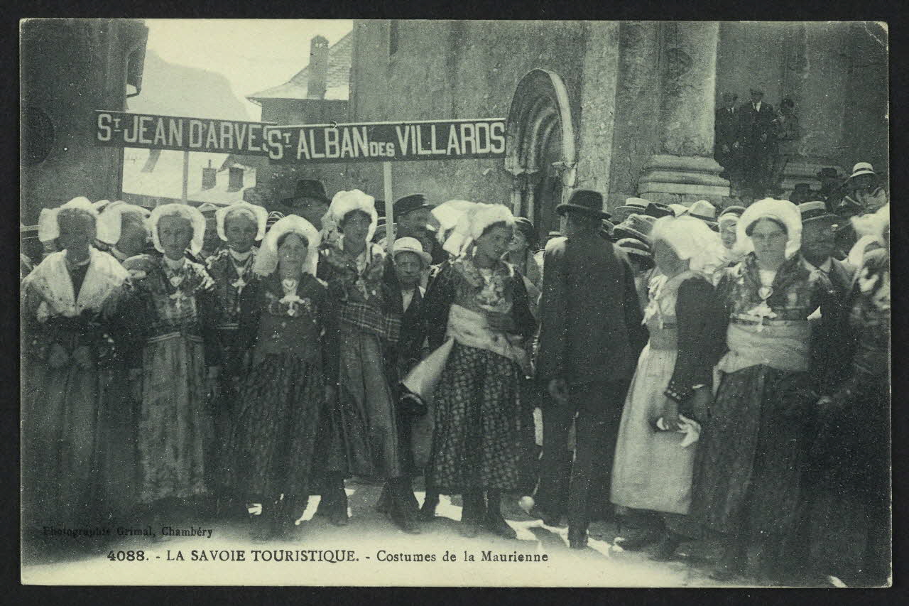 carte postale LA SAVOIE TOURISTIQUE, COSTUME DE LA MAURIENNE 4P592 Photo