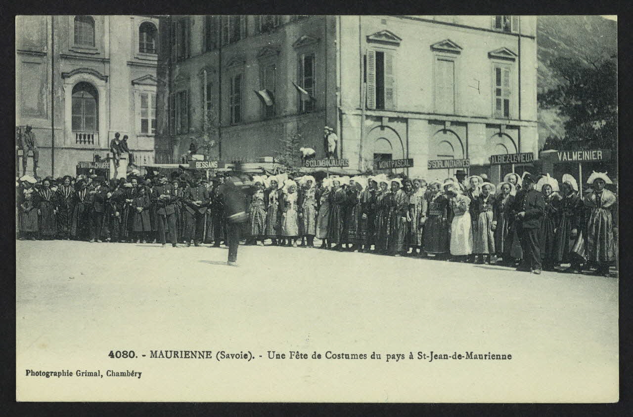 carte postale LA SAVOIE TOURISTIQUE, COSTUME DE LA MAURIENNE 4P594 Photo