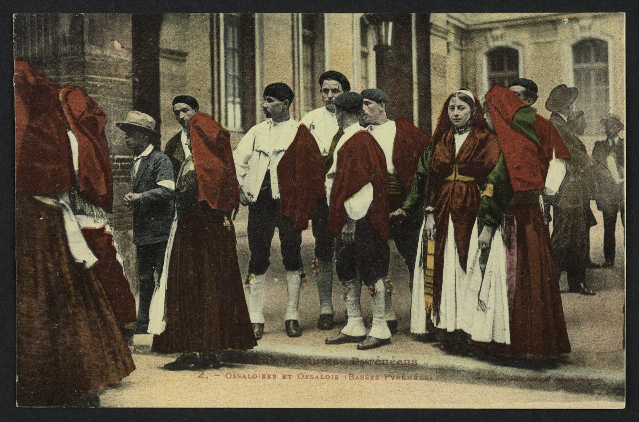 carte postale OSSALOISES ET OSSALOIS (BASSES-PYRENEES) 4P714 Photo