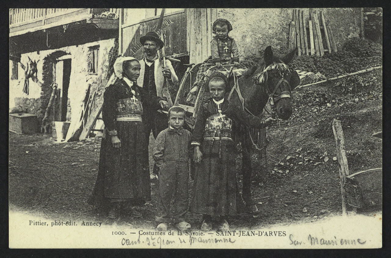 carte postale COSTUMES DE LA SAVOIE, SAINT-JEAN-D'ARVES 4P724 Photo