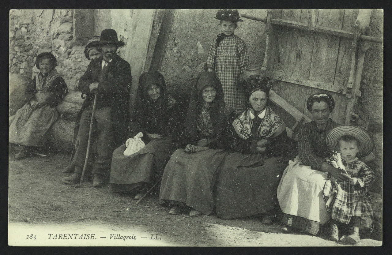 carte postale VILLAGEOIS 4P725 Photo