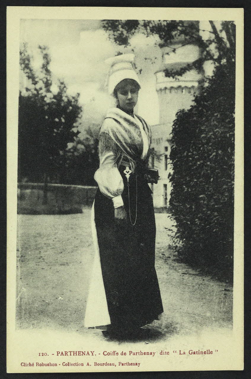 carte postale COIFFE DE PATHENAY DITE "LA GATINELLE" 4P745 Photo