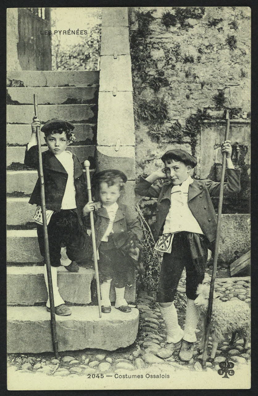 carte postale COSTUMES OSSALOIS 4P751 Photo