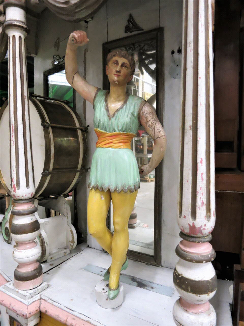 statuette 1910 1969.33.1.11 Photo