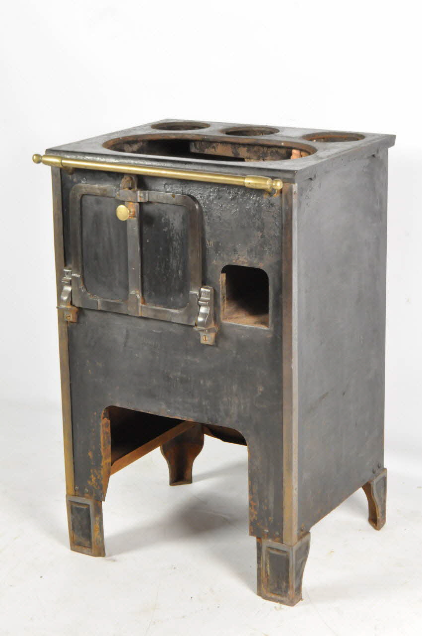 cuisinière 1899 2000.52.1.1 Photo Mucem