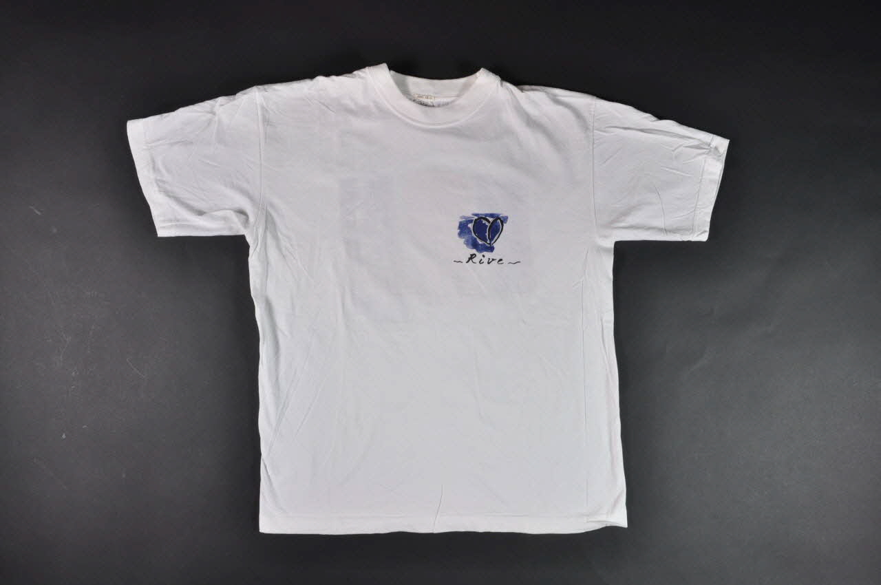 T shirt T-shirt "Rive" 2002.113.11 Photo Mucem