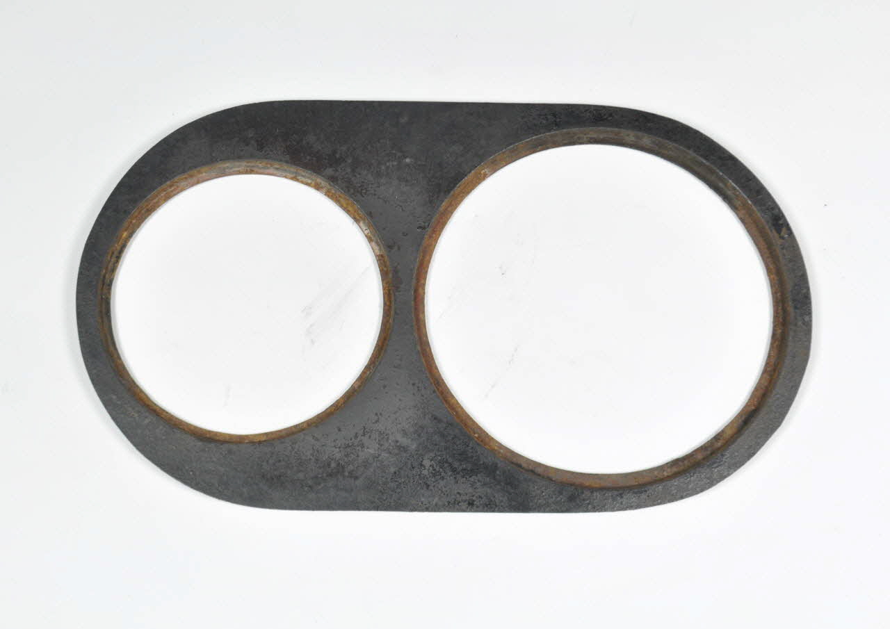 PLAQUE CHAUFFANTE 1899 2000.52.1.5 Photo Mucem