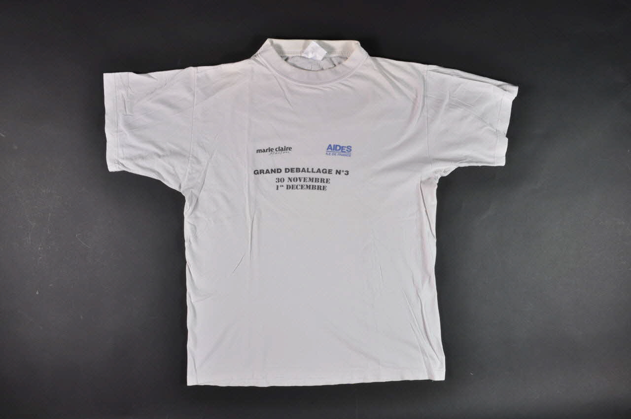 T shirt T-shirt "Grand déballage n°3" 2002.113.9 Photo Mucem
