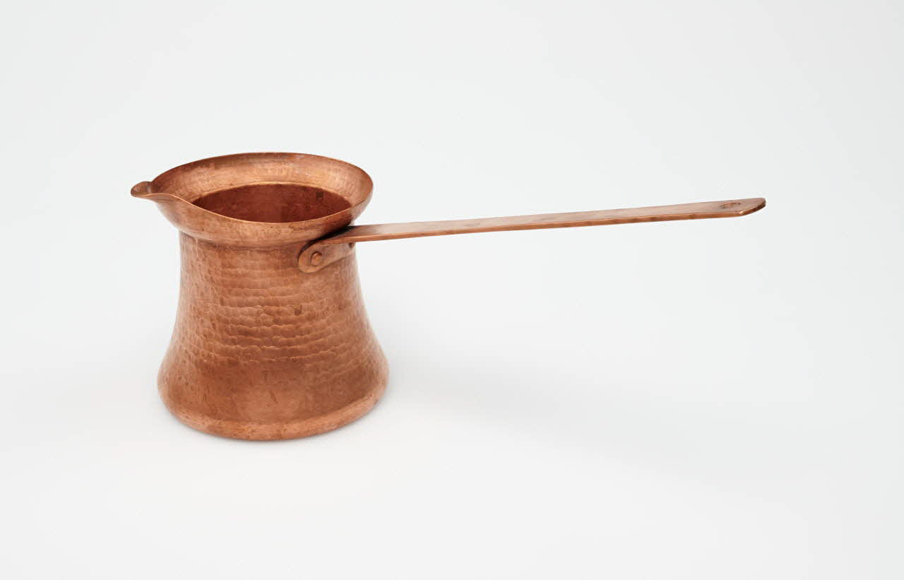 Victor Clopotar ; Nadja Zerunian ; Mesteshukar ButiQ cafetière Roumanie 2013-2019 2020.12.15 Photo Mucem / Marianne Kuhn
