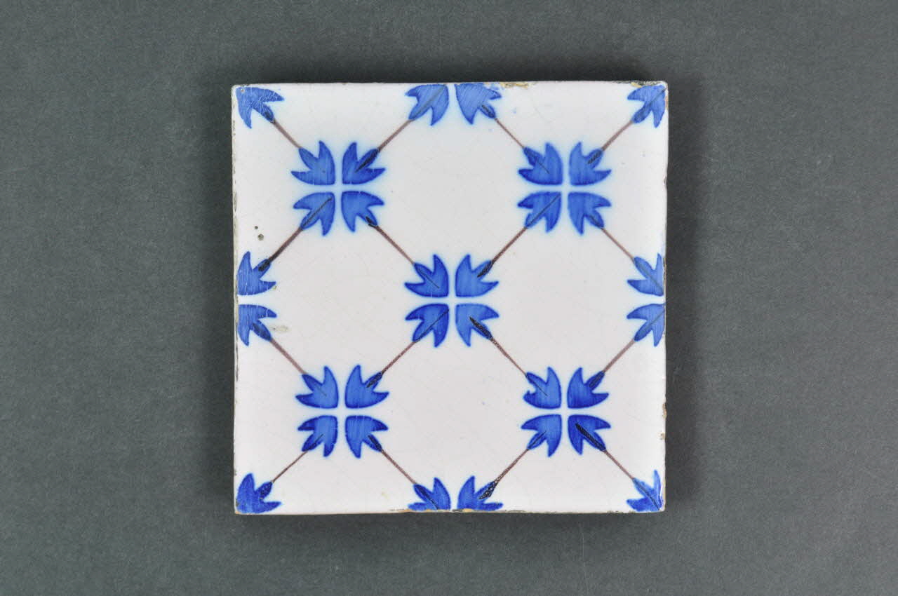 Pépin-Petitpas; carreau de céramique Picardie, France 1899 2000.52.11.32 Photo Mucem
