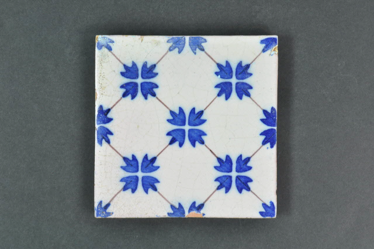 Pépin-Petitpas; carreau de céramique Picardie, France 1899 2000.52.11.49 Photo Mucem
