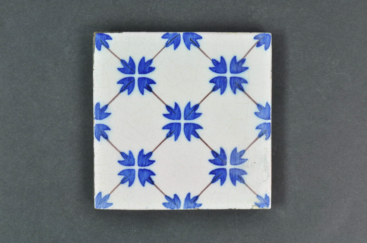 Pépin-Petitpas; carreau de céramique Picardie, France 1899 2000.52.11.51 Photo Mucem