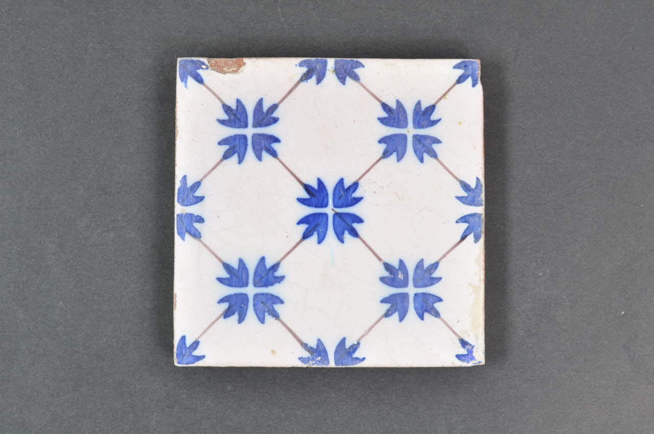 Pépin-Petitpas; carreau de céramique Picardie, France 1899 2000.52.11.63 Photo Mucem