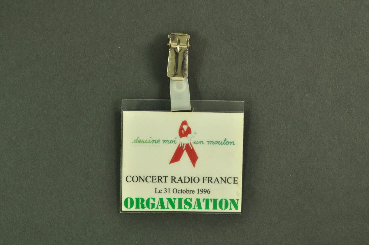 Association Dessine-Moi Un Mouton badge "Dessine-moi un mouton" Île-de-France, France 1996/10/31 2002.115.9 Photo Mucem