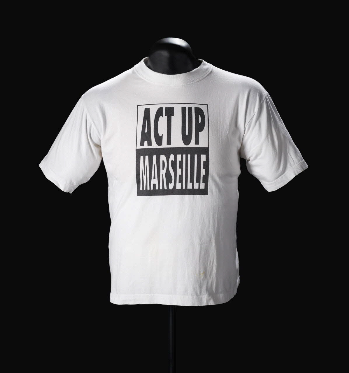 Act Up-Marseille tee-shirt Act Up-Marseille Ile-de-France, France 1989-2013 2018.75.210 Photo Mucem / Marianne Kuhn