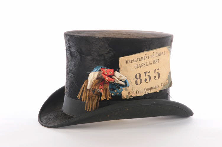 chapeau de conscrit 1895 1959.105.1.1  Photo
