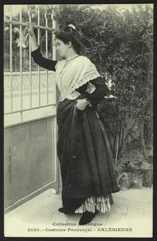carte postale COSTUME PROVENCAL, ARLESIENNE 4P781 Photo
