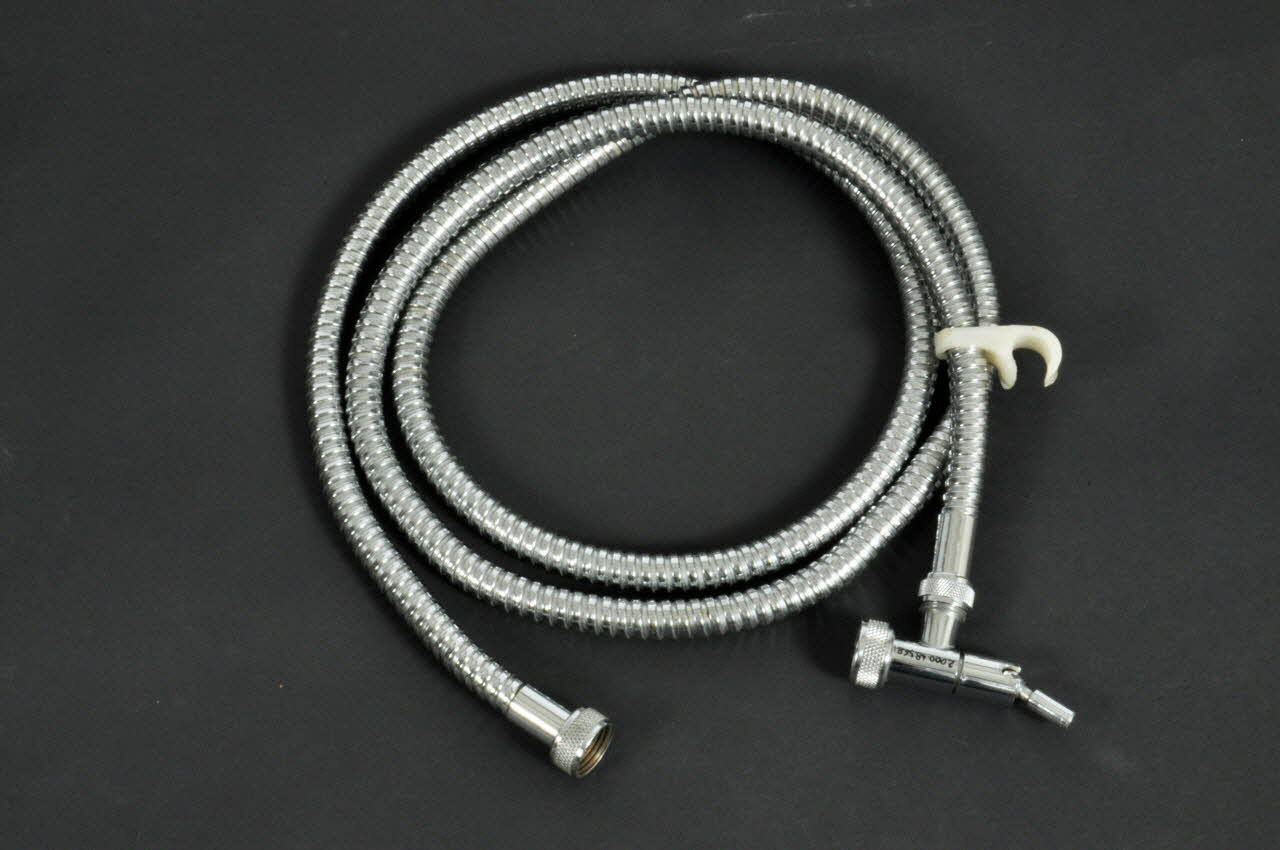 Cinderella tuyau de douche France 1970 2000.48.56.8.1-3 Photo Mucem