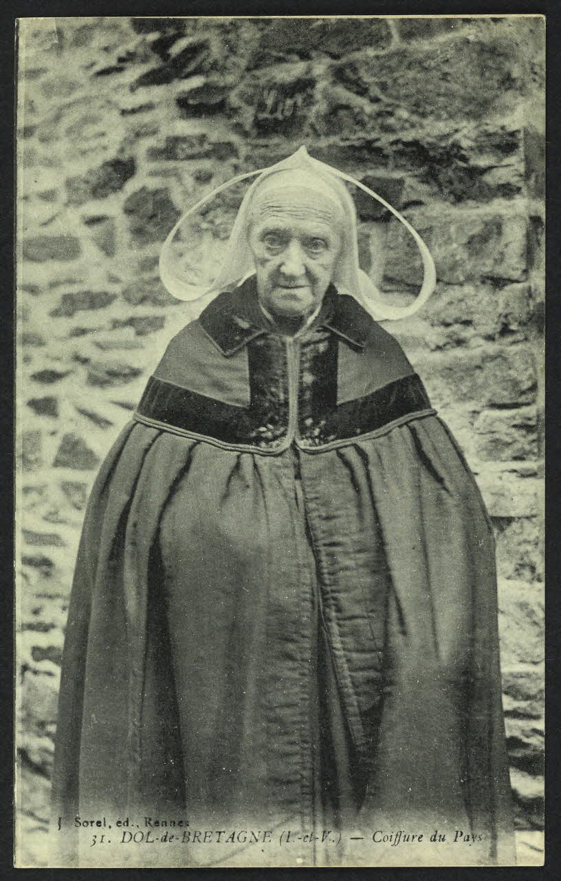 carte postale DOL-DE-BRETAGNE (I. -ET-V. ), COIFFURE DU PAYS 4P809 Photo