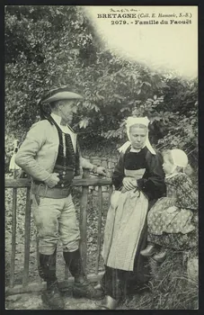 carte postale FAMILLE DU FAOUET 4P870 Photo