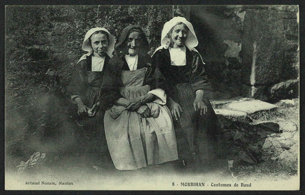 carte postale MORBILLAN, COSTUMES DE BAUD 4P871 Photo