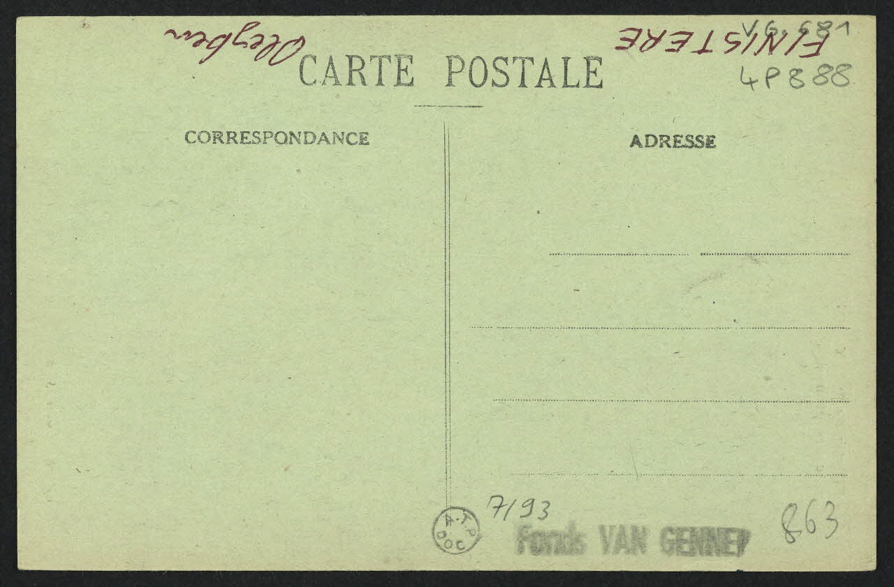 carte postale FILLETTE DE PLEYBEN, LECTURE PIEUSE 4P888 Photo