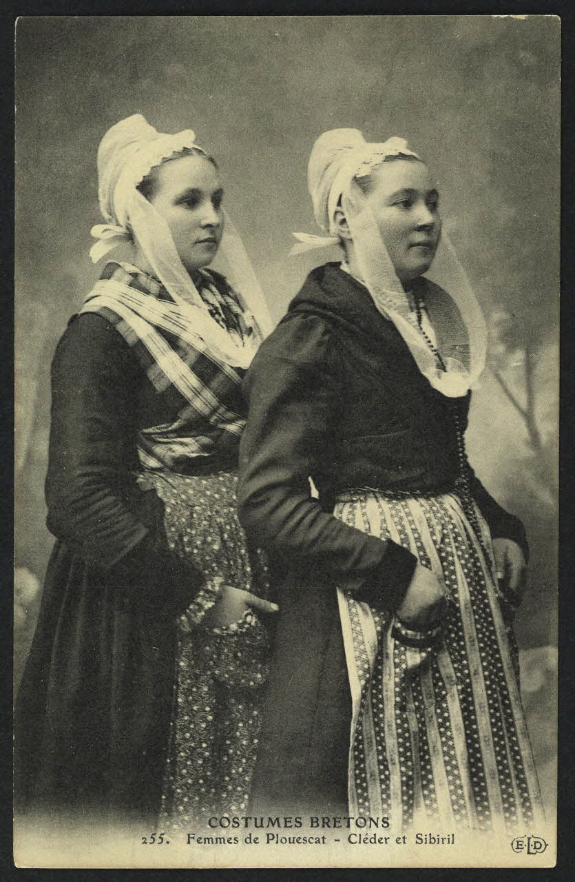 carte postale FEMMES DE PLOUESCAT, CLEDER ET SIBIRIL 4P907 Photo