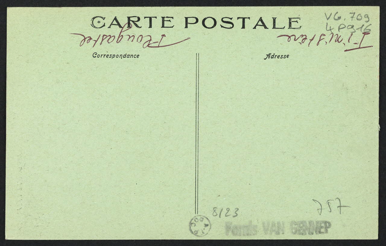 carte postale PLOUGASTEL-DAOULAS, LE DEPART POUR LE BAPTEME 4P916 Photo