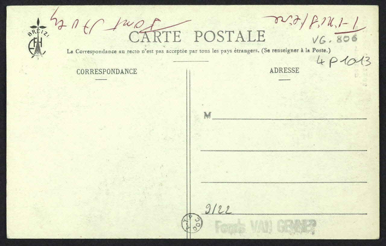 carte postale JEUNE FILLE DE PONT-AVEN 4P1013 Photo