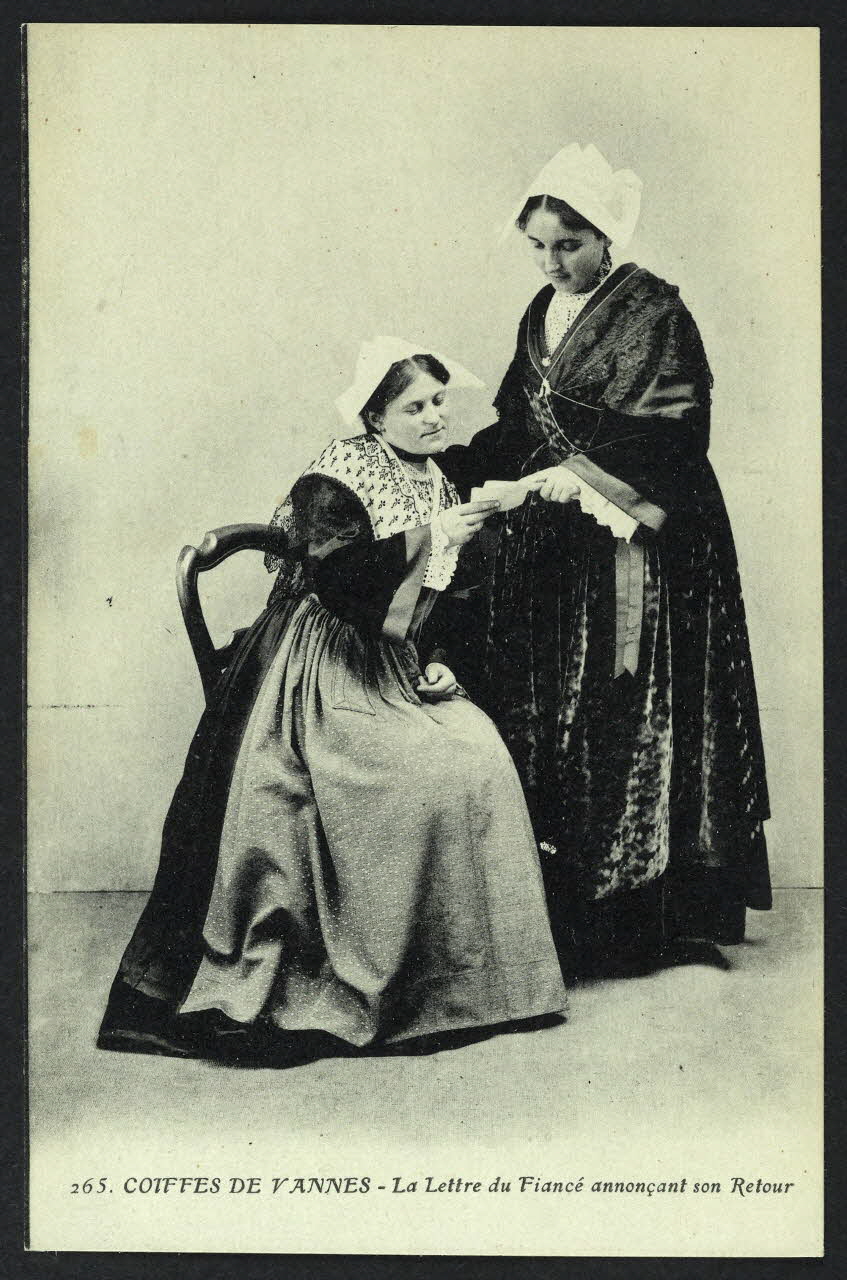 carte postale COIFFES DE VANNES, LA LETTRE DU FIANCE ANNONCANT S. 4P1021 Photo