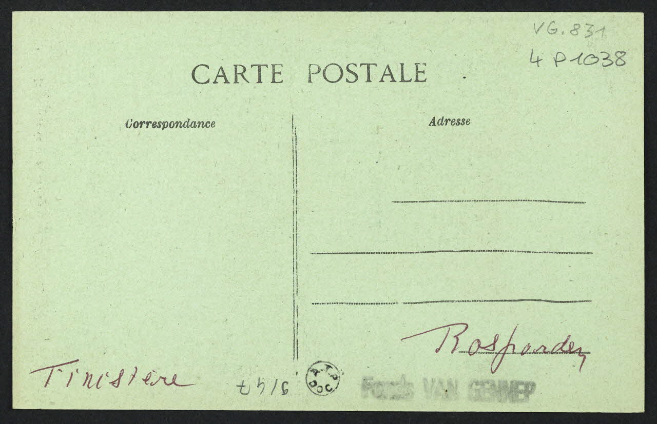 carte postale JEUNE FILLE DE ROSPORDEN 4P1038 Photo
